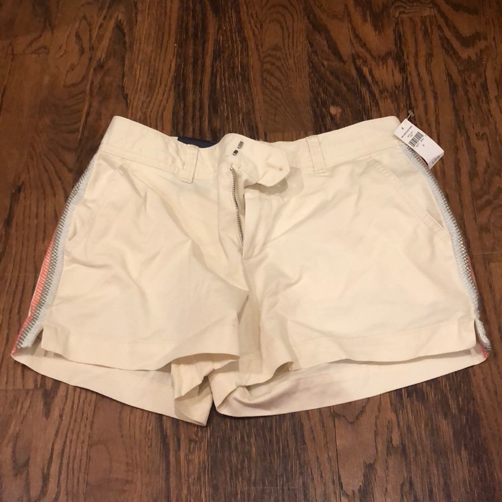 Gap 3” city short